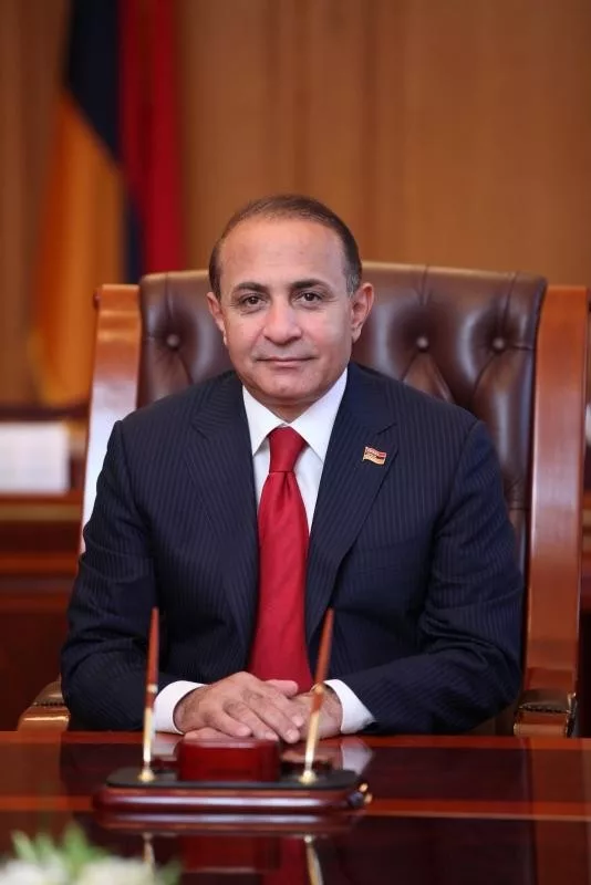 Овик Абраамян